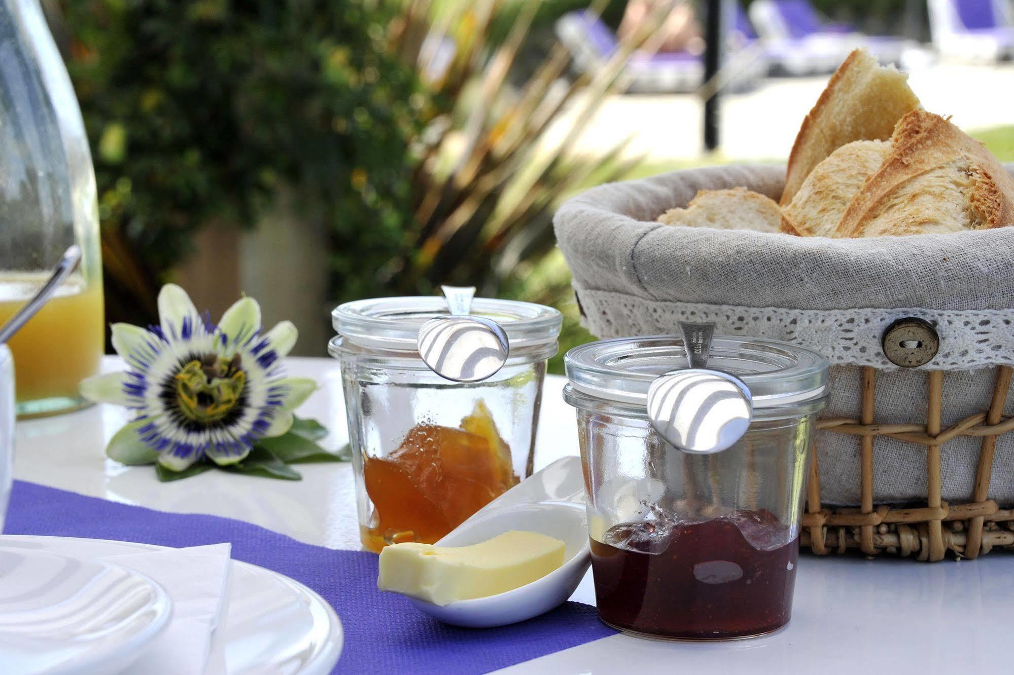 Hotel La Petite Couronne, & Lofts Saint-Cricq-Chalosse